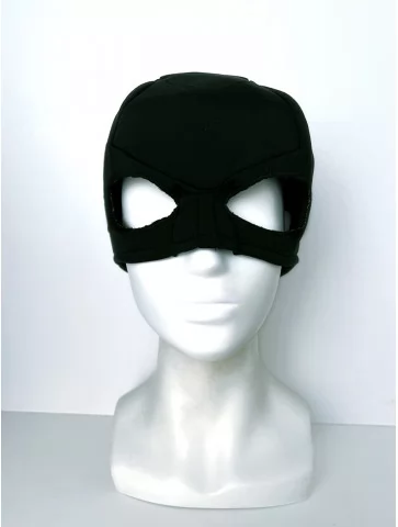 Маска чорна