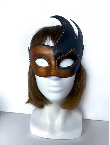 Маска карнавальна