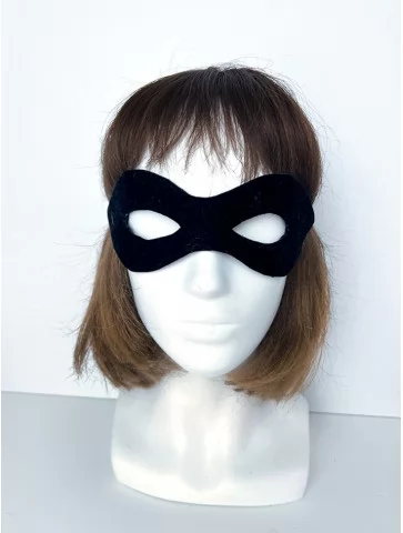 Маска чорна