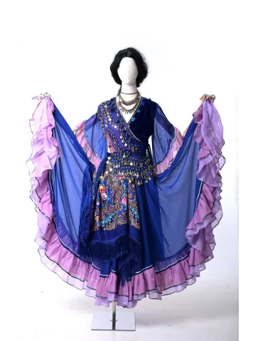 Костюм циганки у лавандово...