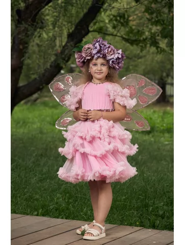 Фея у рожевому — ніжний...