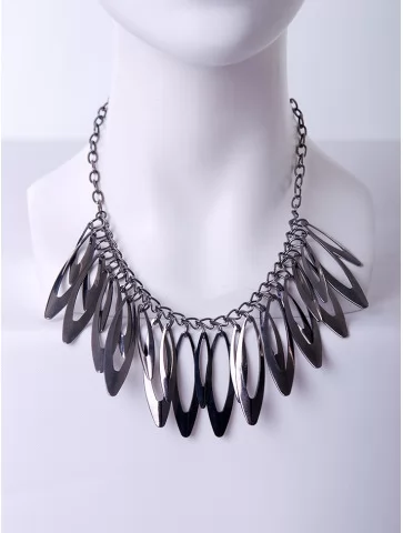 Колье с овальными перьями