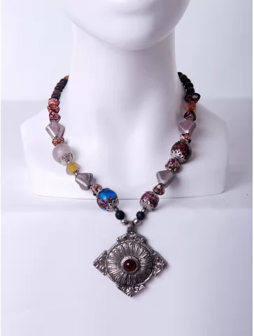 Бусы этно с кулоном