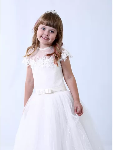 Молочна бальна сукня з...