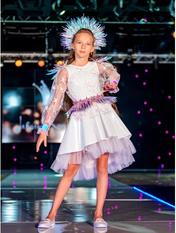 Костюм в стиле Авангард