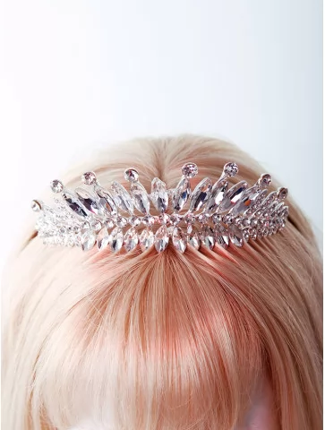 Корона с камнями