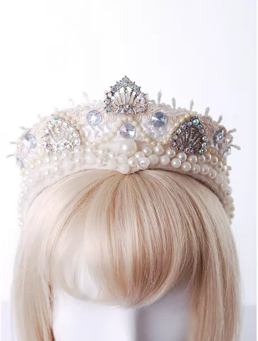 Белая корона с камнями