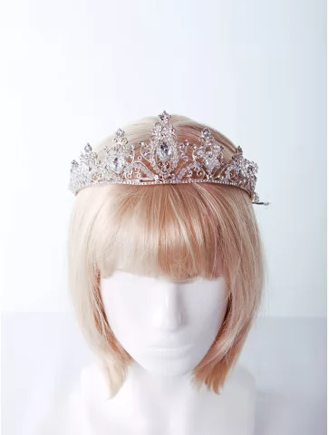 Серебряная корона с камнями