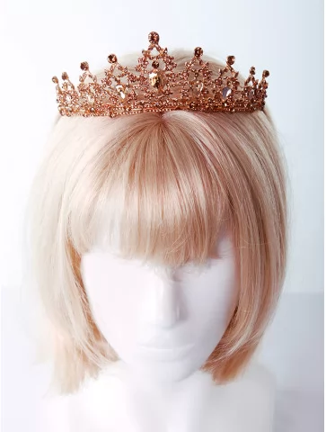 Золотая корона с камнями