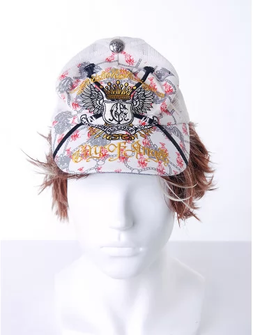 Кепка белая с принтом