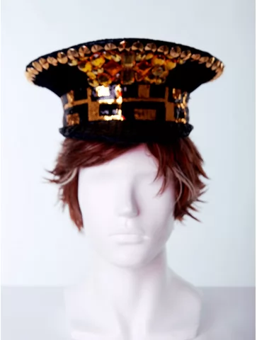 Фуражка чёрная с золотом