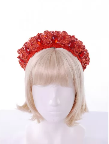 Корона красная с камнями