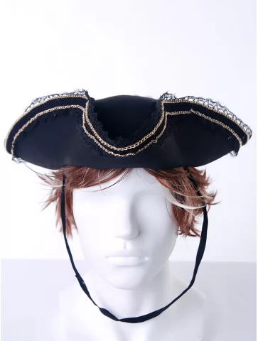 Треуголка с серебряным декором