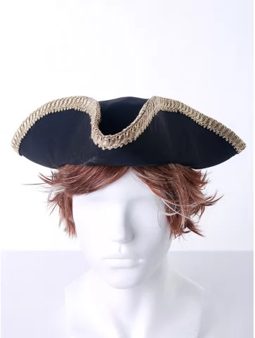 Треуголка с золотым декором