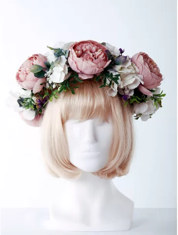 Весенний венок с цветами