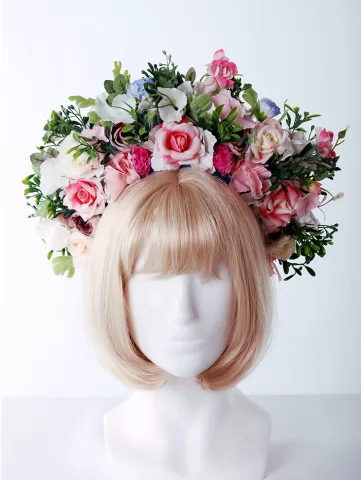 Весенний венок с цветами