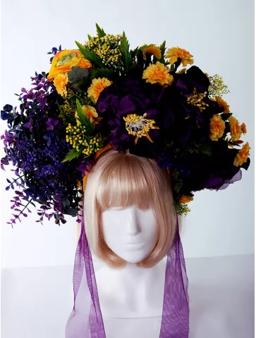 Венок весенний с цветами