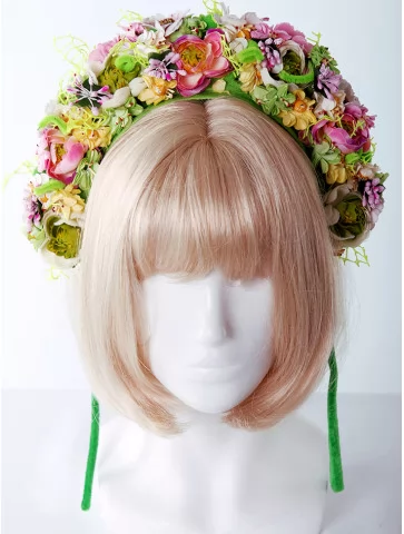 Весенний венок с цветами