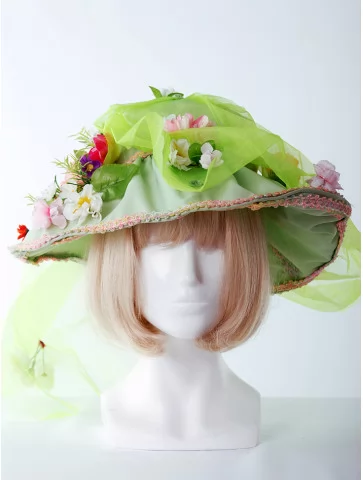 Шляпка весенняя с цветами