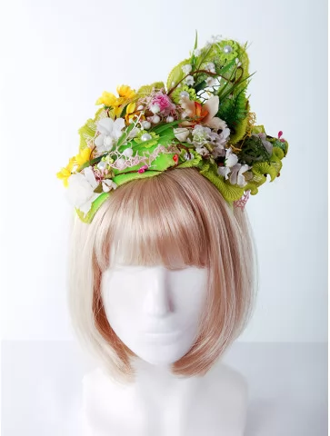 Головной убор с цветами