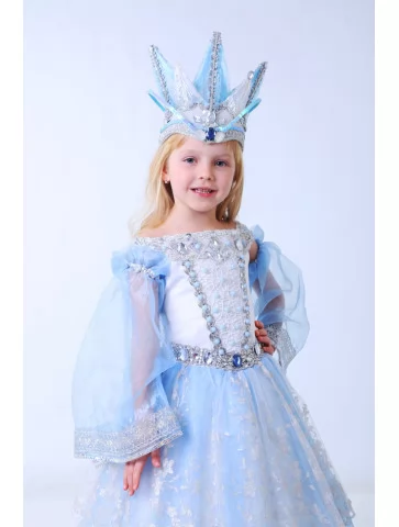 Костюм Снігової Королеви...