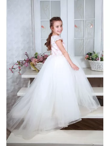 Сукня з ніжно-рожевим...