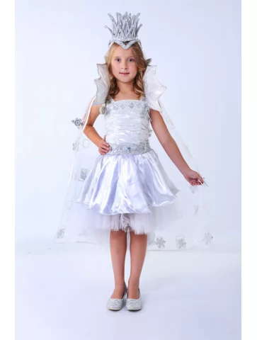 Костюм Снігової Королеви...