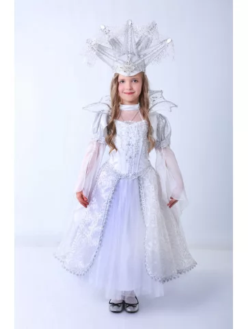 Костюм Снігової Королеви...