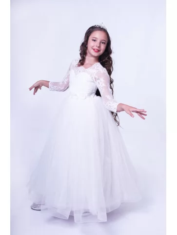 сукня з мереживом та пишною...